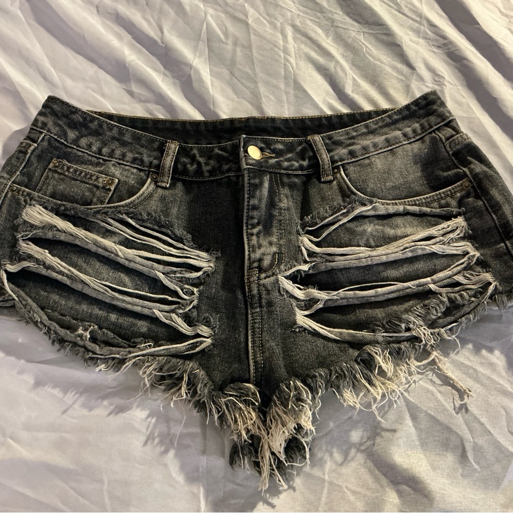 ROMWE Black Distressed Ripped Denim Shorts
